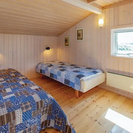 Three-bedroom Holiday In Sjallands Odde