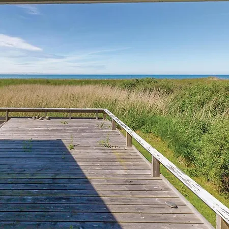 Three-bedroom Holiday In Sjallands Odde