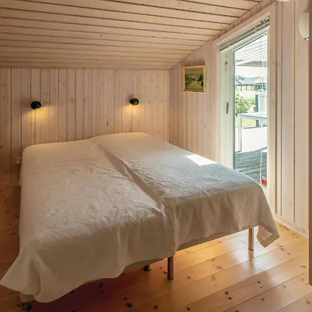 Three-bedroom Holiday In Sjallands Odde *