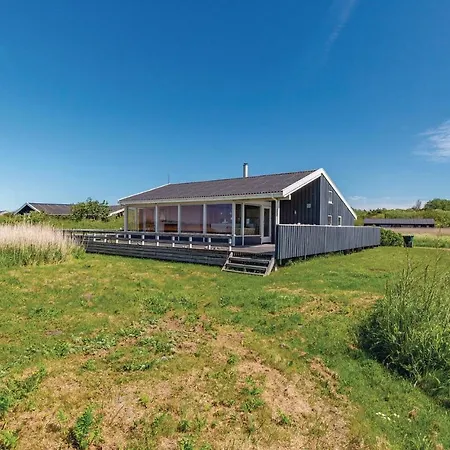 Three-bedroom Holiday In Sjallands Odde *